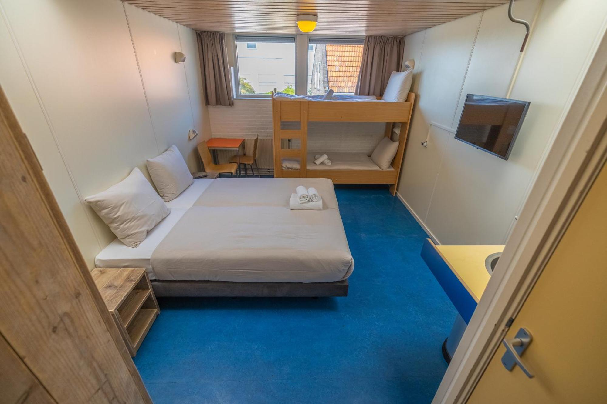 Auberge de jeunesse Oer'T Hout à Grou Extérieur photo